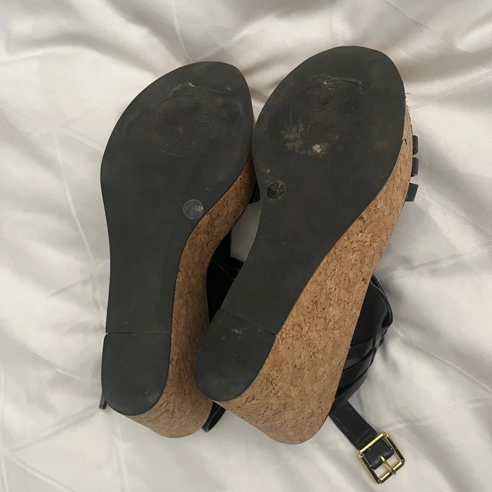 Tory Burch wedge - Picture 2 of 4